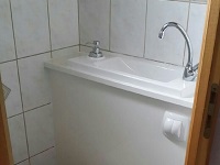 WiCi Bati Waschbecken auf Hänge WC - Frau M (Frankreich - 67)